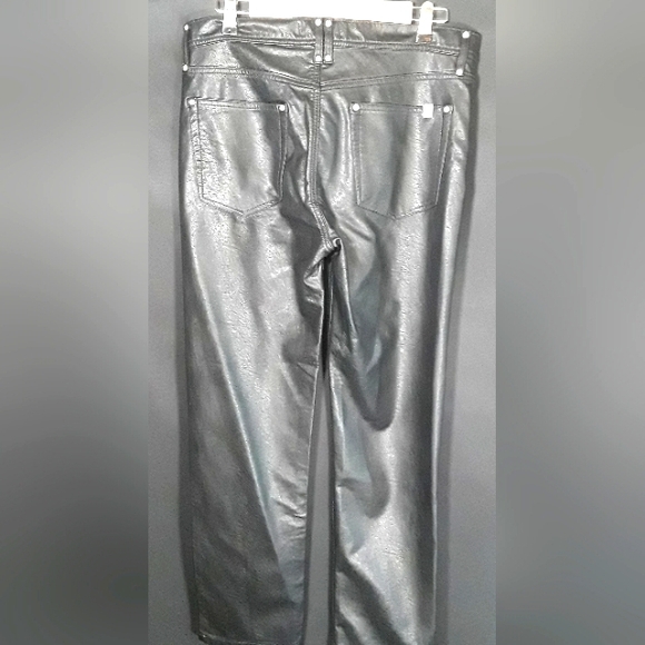 MEN’S BLACK FAUX LEATHER PANTS, 32/32 - Picture 4 of 12
